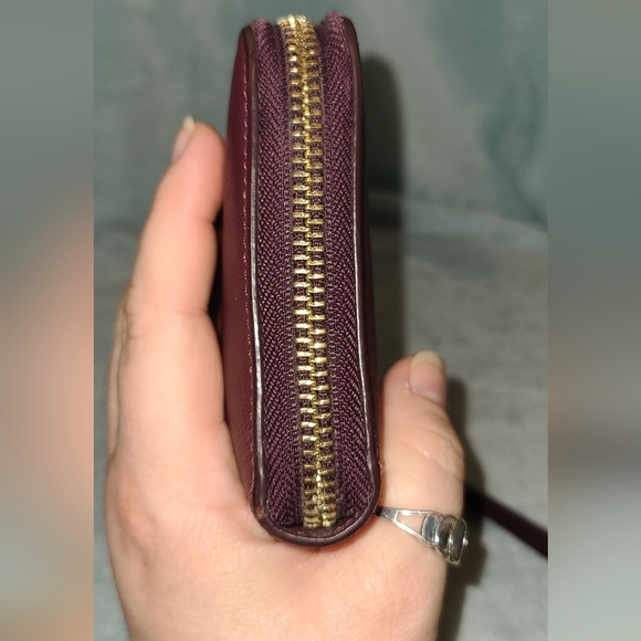 Tory Burch Long Wallet - Picture 4 of 14